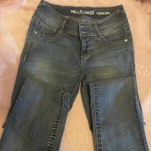 Wallflower bootcut jeans